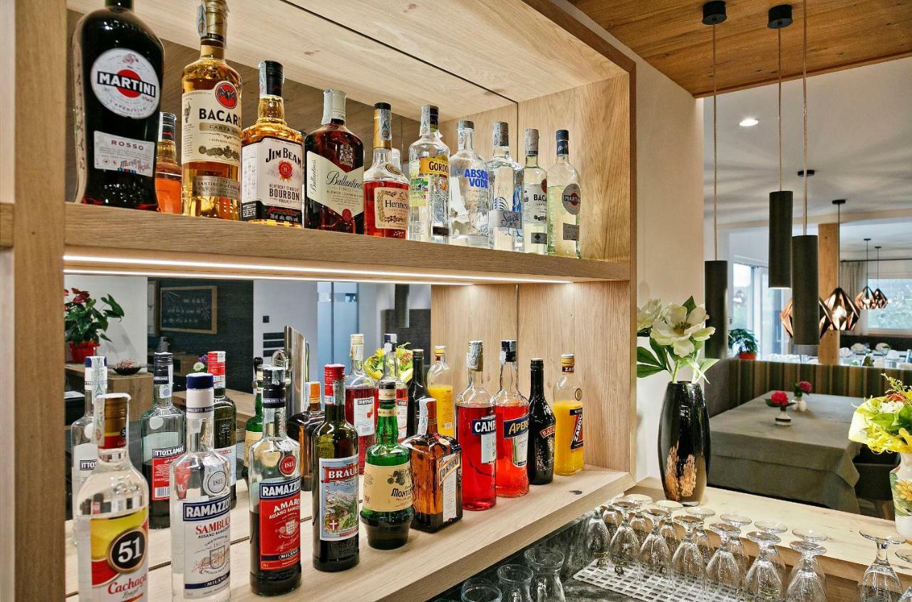 Appartement-Hotel Anthea ティローロ エクステリア 写真